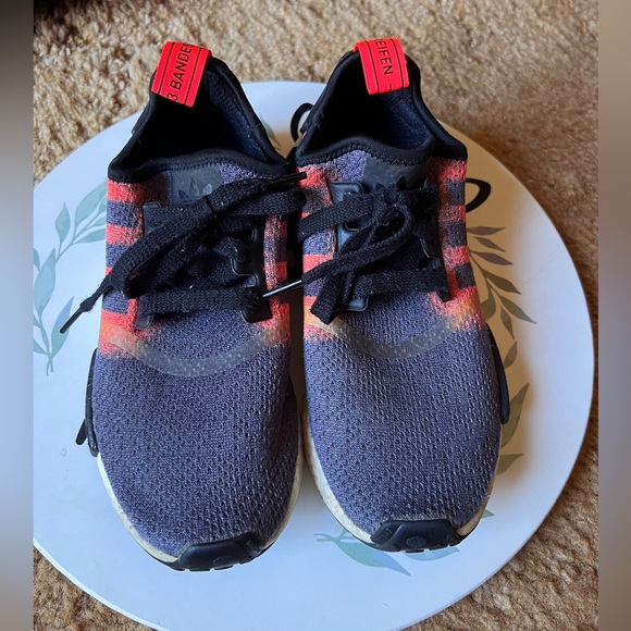 Adidas NMD R1 J Core Black Solar Red Orange Size 6 Sneakers. - Picture 7 of 17